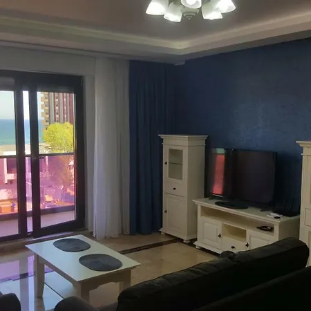 Apartment Pollo Mamaia